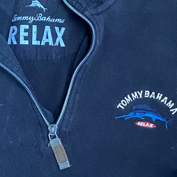 Tommy Bahamas shirts. 2 shirts MENS Size L - Picture 4 of 6